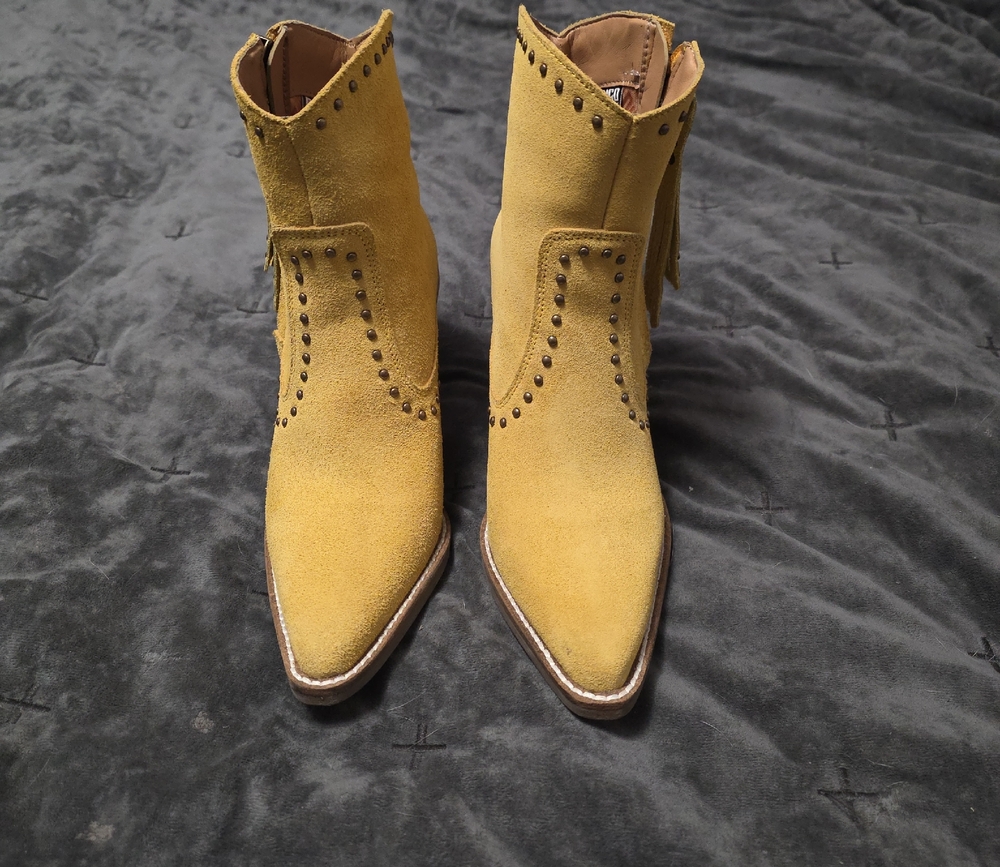 Dingo Mustard Ankle Boots with Studded Detail - Picture 2 of 10